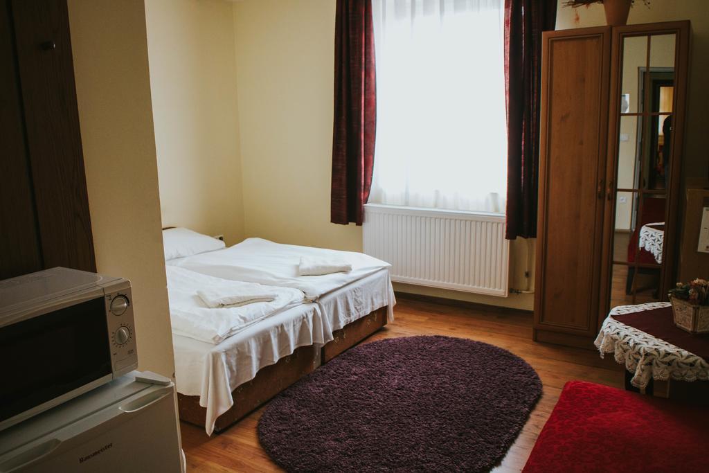 Szep Kert Vendeghaz Hotel Szekszard Luaran gambar