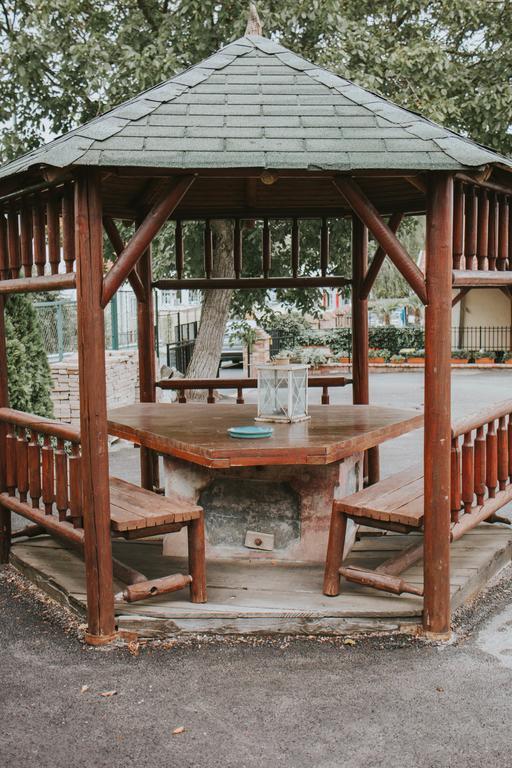 Szep Kert Vendeghaz Hotel Szekszard Luaran gambar